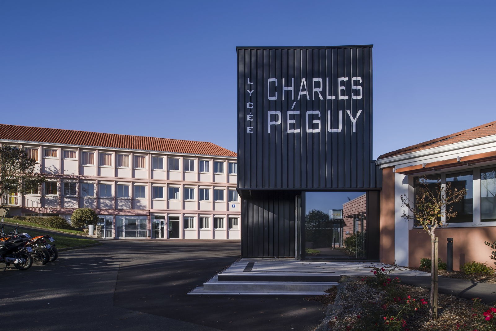 Lycée Charles Péguy